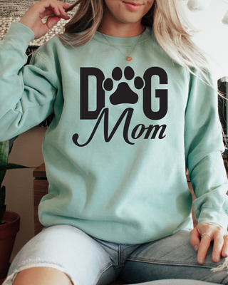 Dog Mom Graphic Sweatshirt